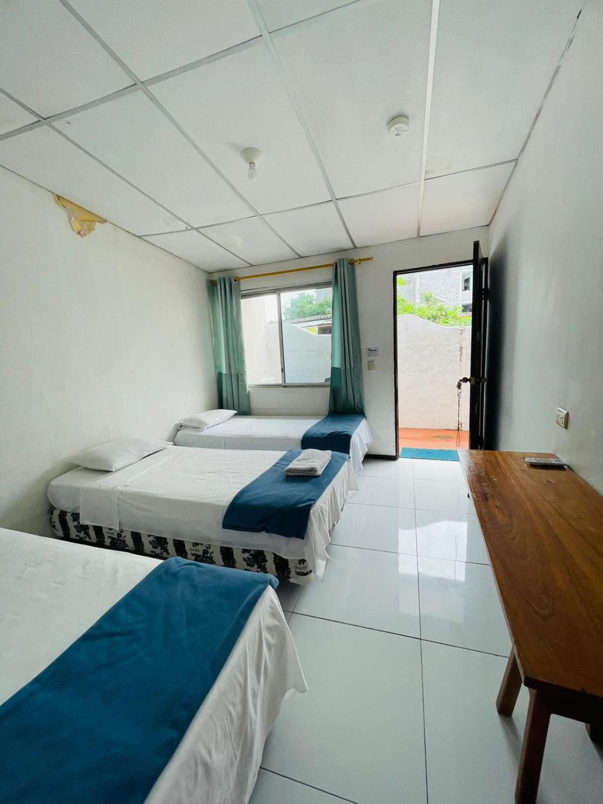 Hostal Darwin Puerto Ayora  Kültér fotó
