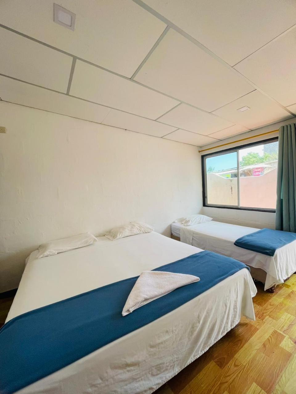 Hostal Darwin Puerto Ayora  Kültér fotó