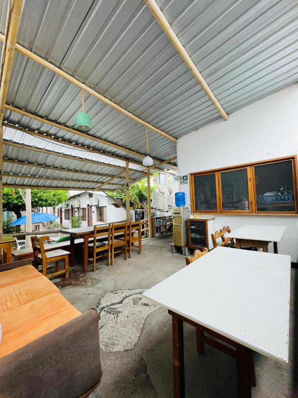 Hostal Darwin Puerto Ayora  Kültér fotó